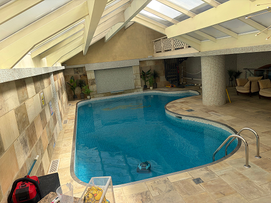 banner pool image