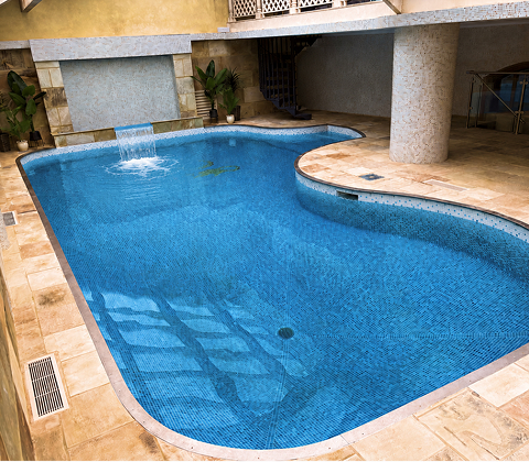 banner pool image